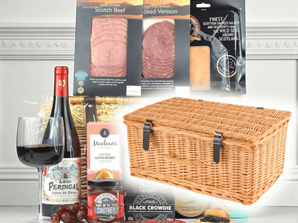Scottish Feast with Red Wine - Scottish Hampers