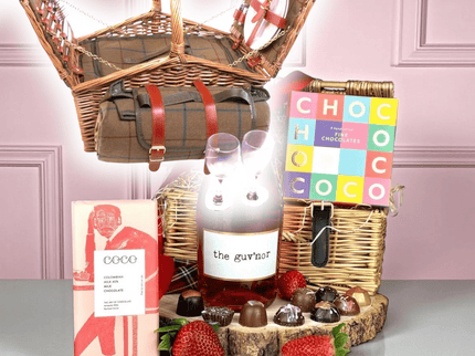Rosé & Chocolates - Scottish Hampers