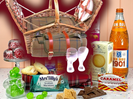 The Wee Yin – Scottish Sweet Treats Box - Scottish Hampers