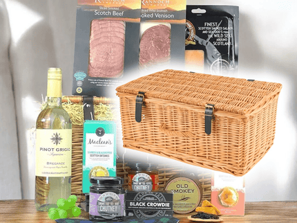 Scottish Feast with White Wine - Scottish Hampers