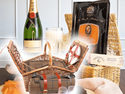 Champagne, Smoked Salmon & Chocolate Gift Hamper - Scottish Hampers
