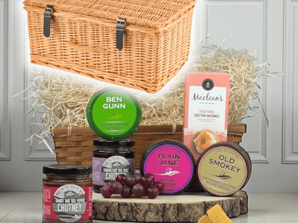 Cheese Gift Selection Box | 3 Cheese Truckle, 2 Chutneys and Crackers - Scottish Hampers