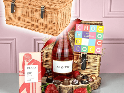 Rosé & Chocolates - Scottish Hampers